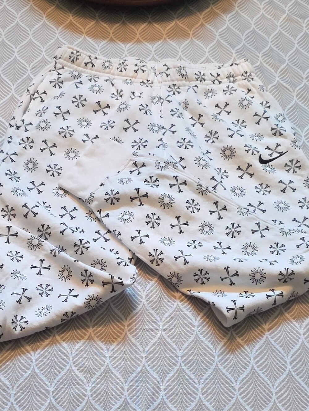 Nike Sportswear Club Fleece Monogram Joggers Men's Size Small White Black FJ1637
